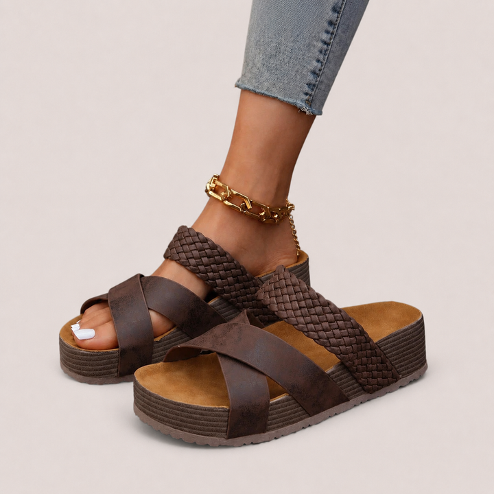 Women’s Breathable Sandals with Ergonomic Sole and Open Design