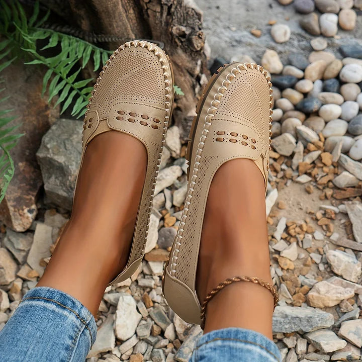 Flats | Ergonomic Design, Breathable Upper 5