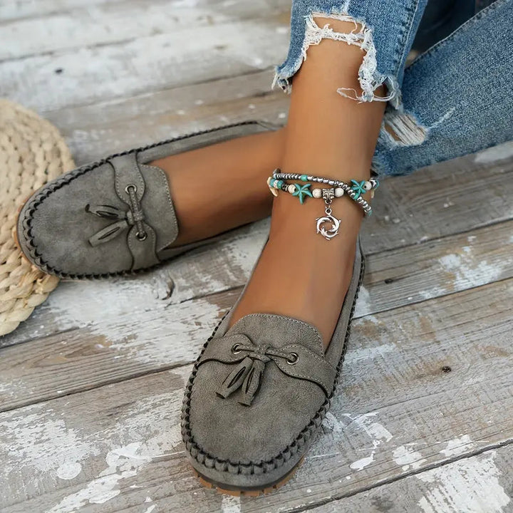 Loafers | Vintage Silhouette, Classic Bow Detail 1