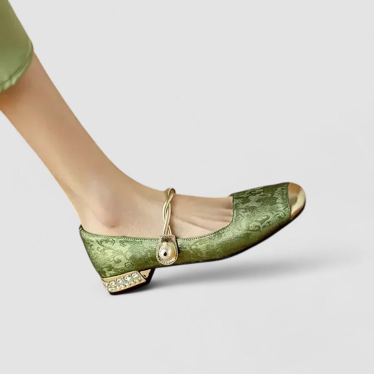 Mary Jane Shoes | Classic Silhouette, Signature Strap 4