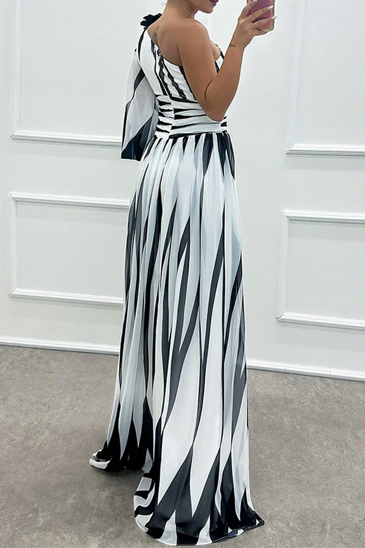 Maxi Dress | One Shoulder Design, Striped Pattern 5