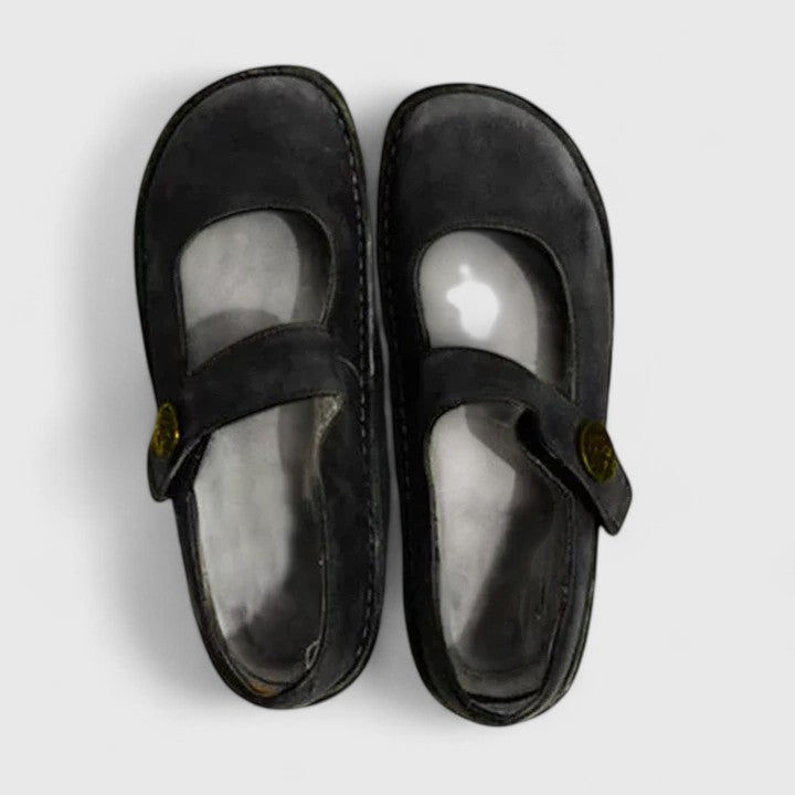 Orthopedic Shoes | Classic Silhouette, Supportive Design 7